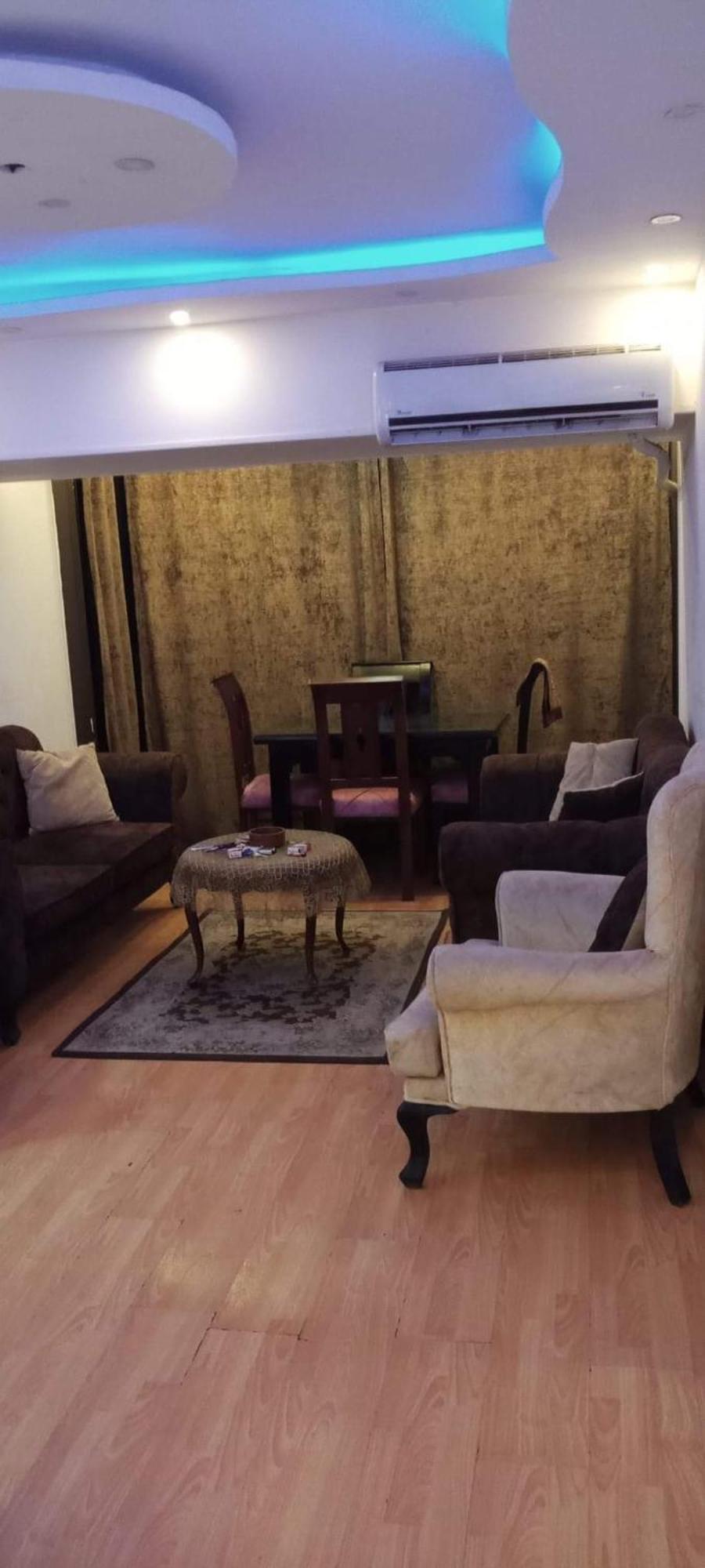 مفروشة بعباس العقاد Apartment