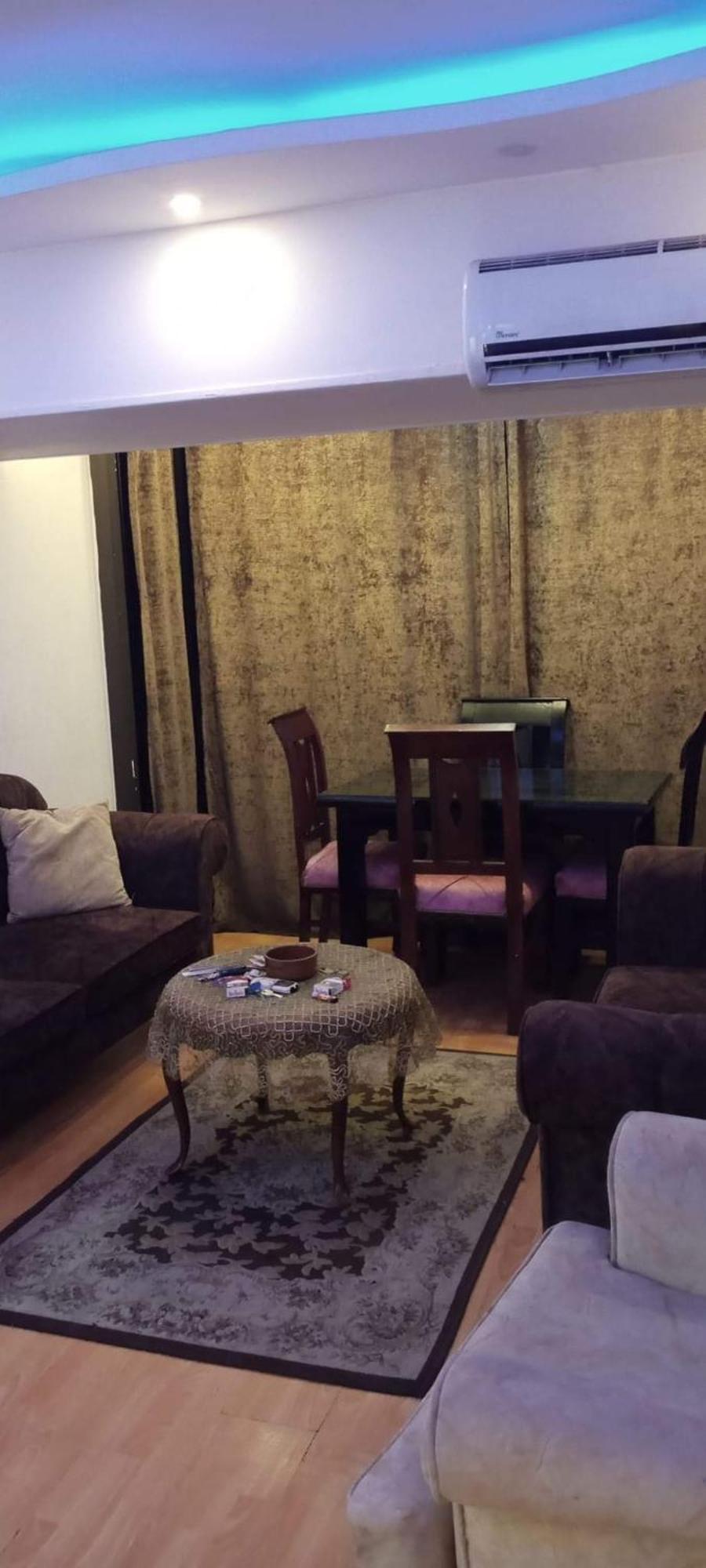 مفروشة بعباس العقاد *